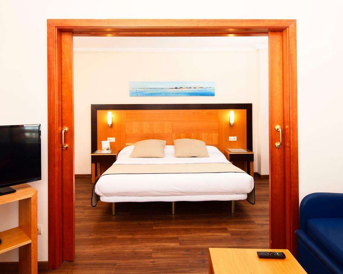 Hotel Bonalba Alicante El Campello Bagian luar foto